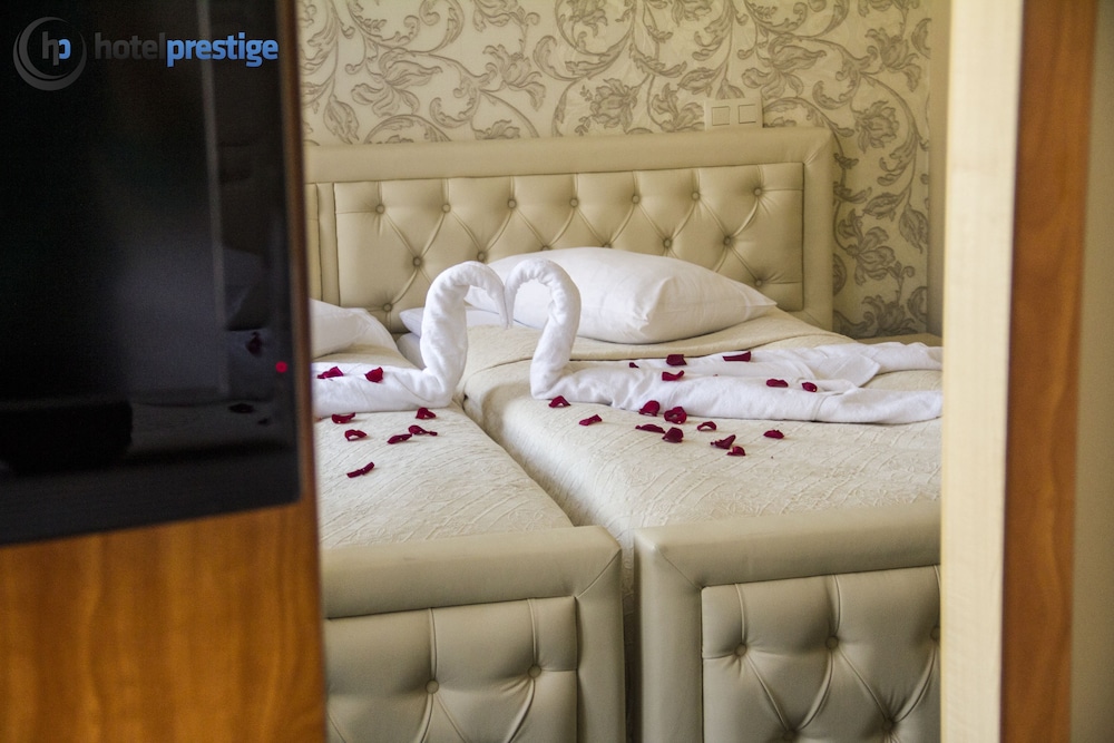 HOTEL PRESTIGE 15/26