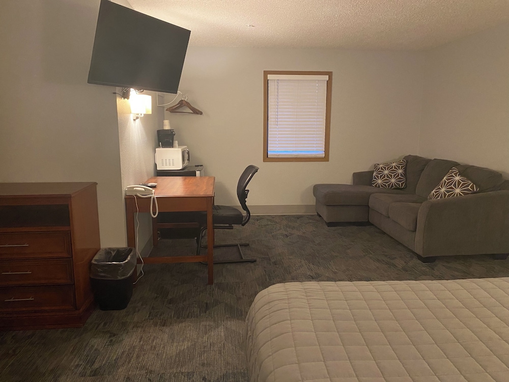 Lincoln Hotel 38/56