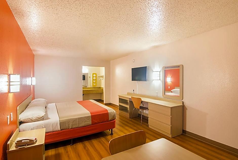 OYO 1001438 Motel6 Williams, AZ – Historic Route 66 6/26