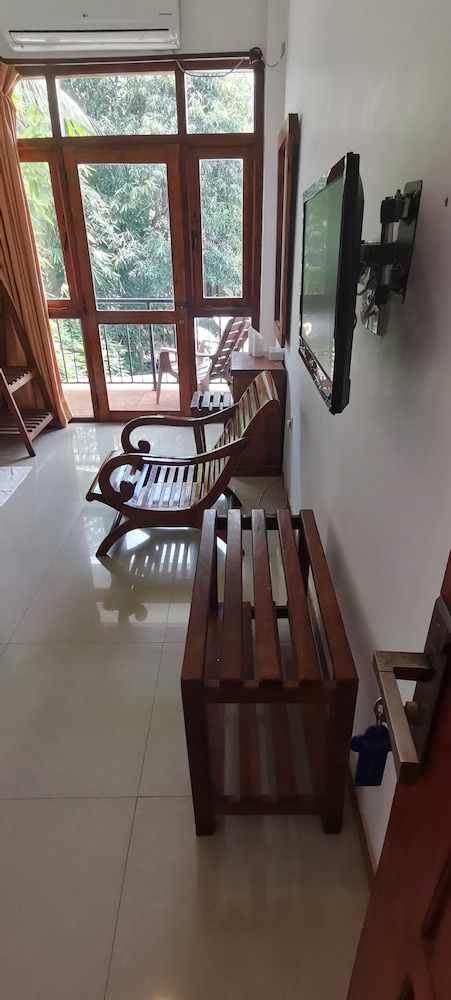 Rajarata Lodge 18/50