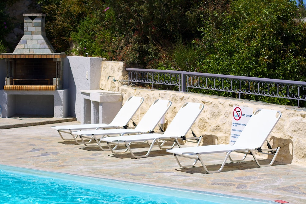 Villa Ikaros 46/50