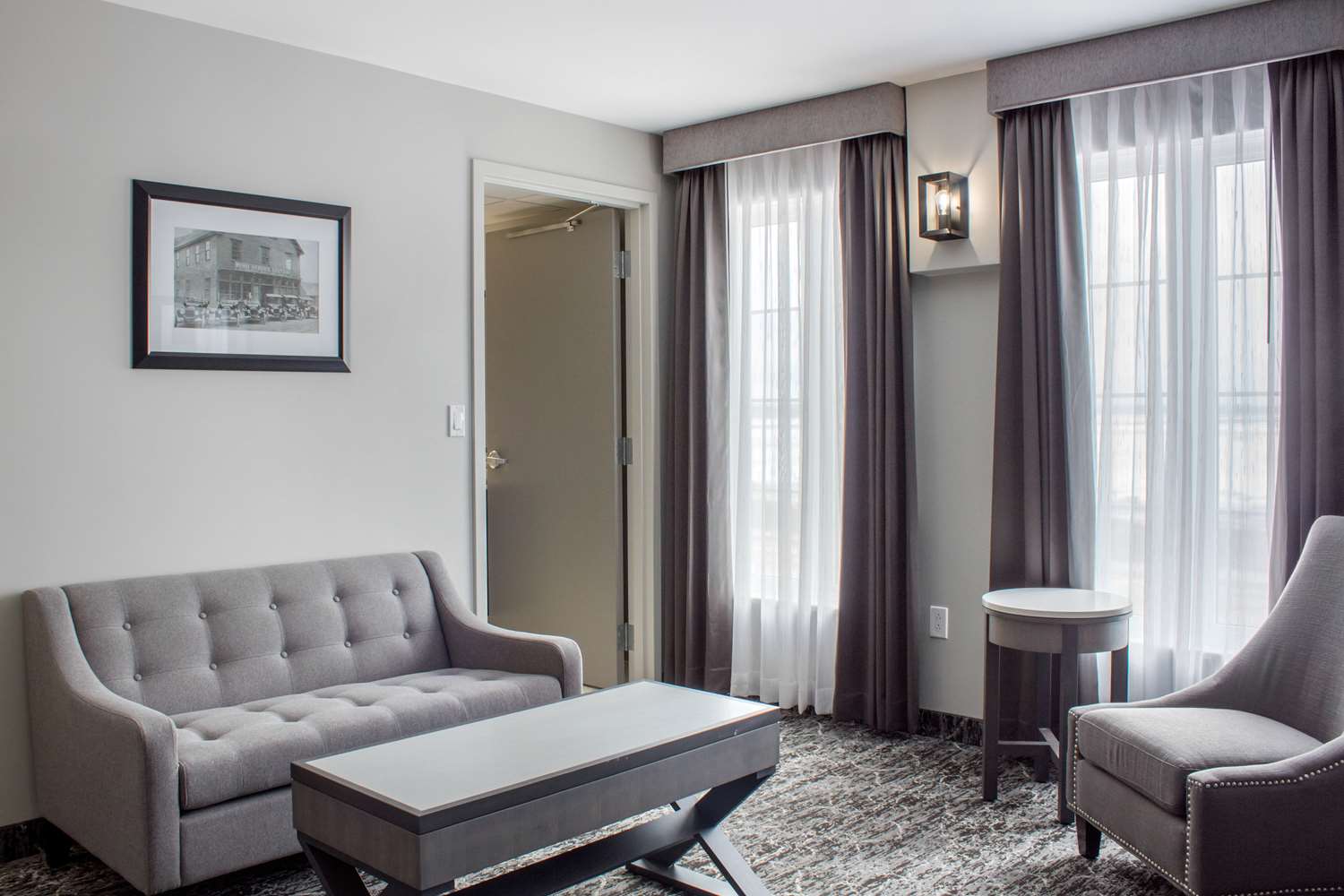 Chateau Moncton, Trademark Collection by Wyndham 7/20