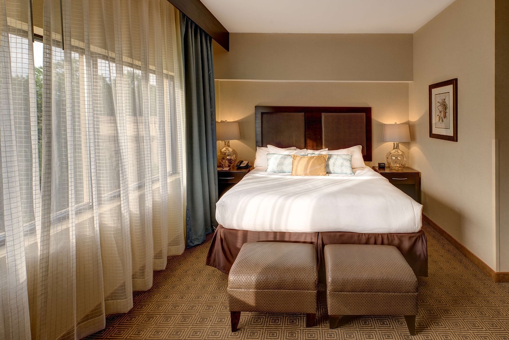 DoubleTree by Hilton Hotel Tinton Falls - Eatontown 7/51