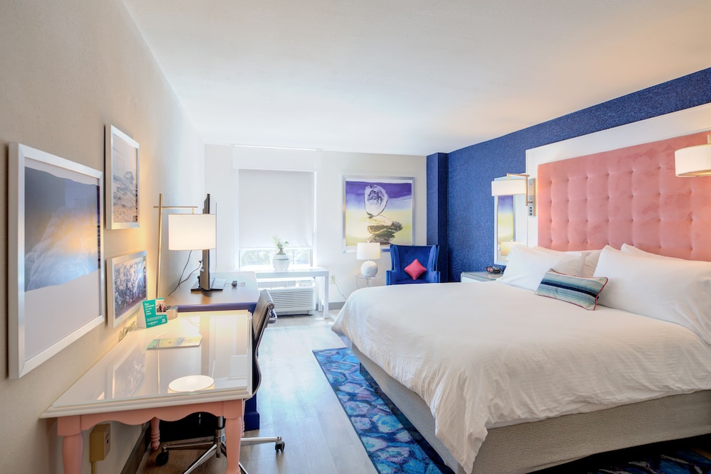 Hotel Indigo Mount Pleasant 22/76