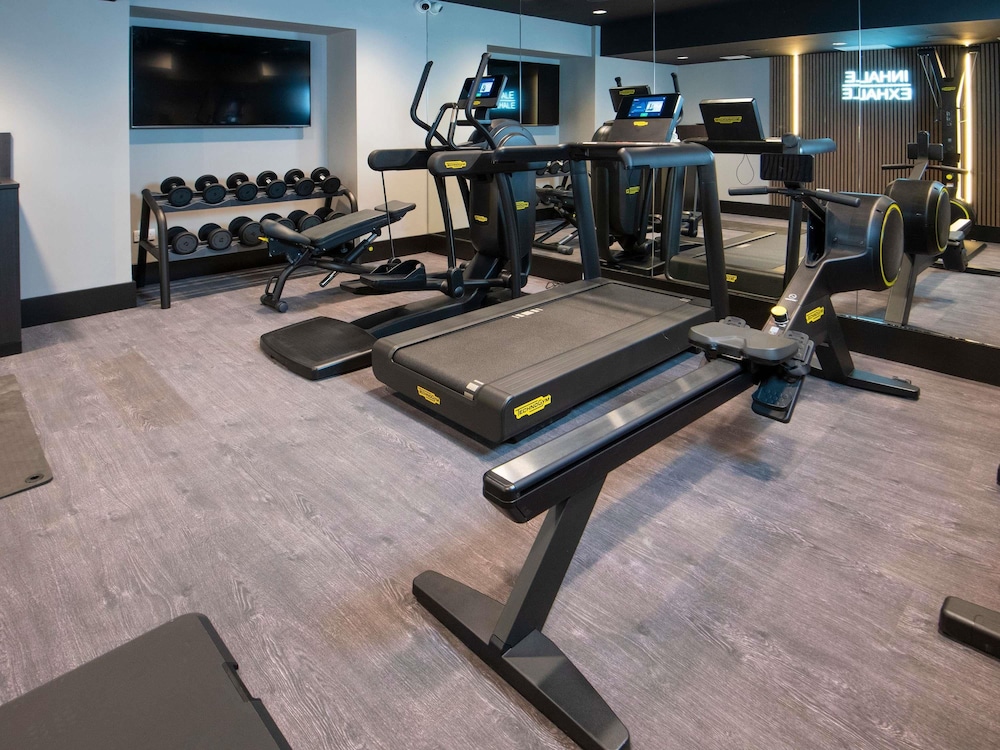 Ibis Styles London Gatwick Airport 39/64