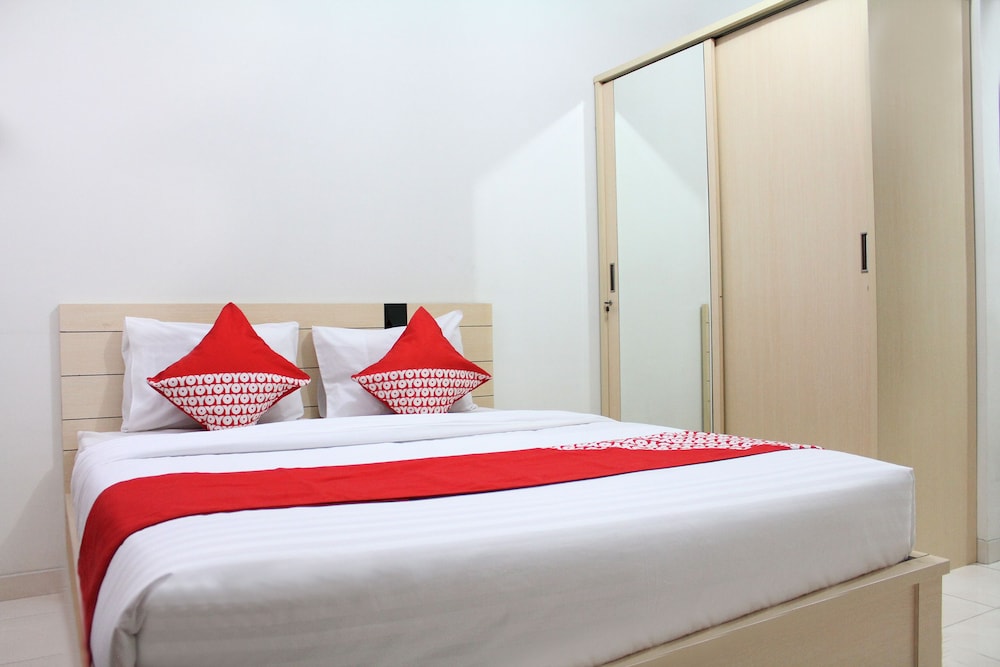 OYO 266 Margonda Residence 5 17/38