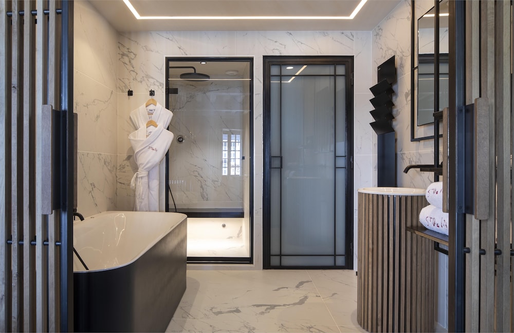 Hotel Saint-Delis Relais & Chateaux 40/41