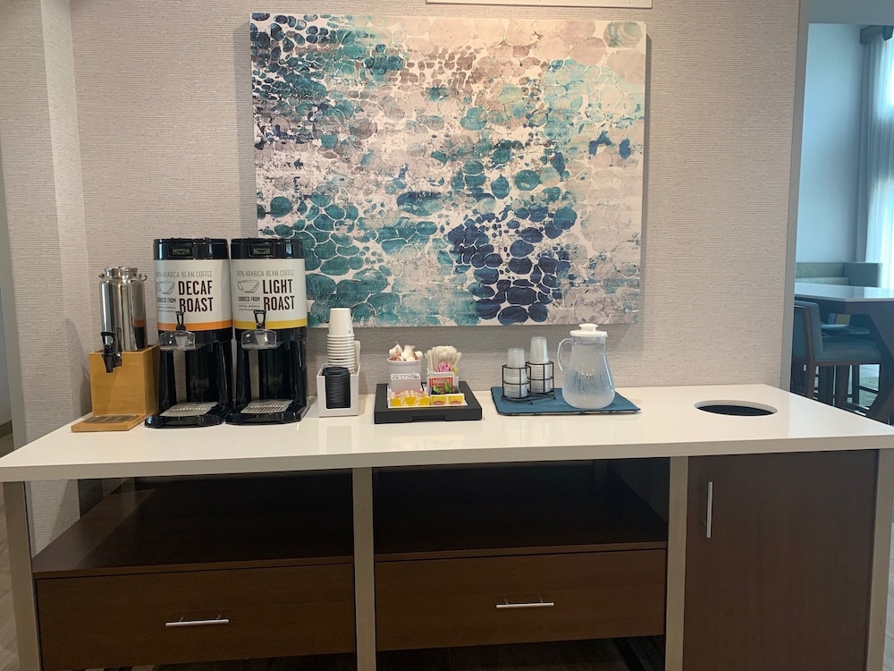 Hampton Inn Suites Pekin Peoria Area Il 42/56