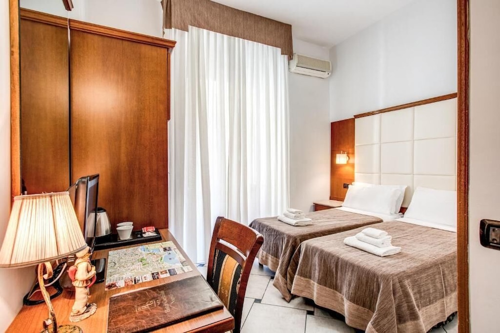 Garibaldi Suite 19/71