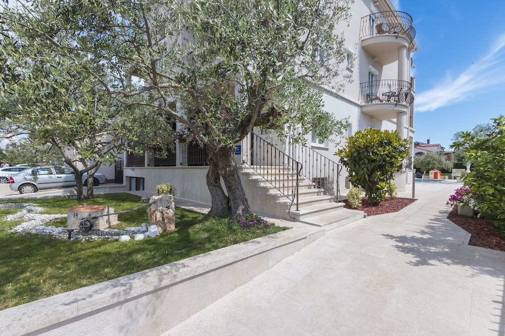 Villa Nina Apartments 41/50