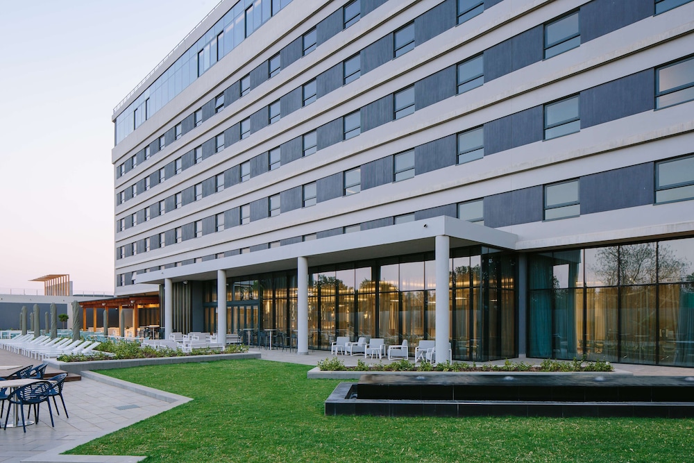 Radisson Hotel & Convention Centre Johannesburg, O.R. Tambo 43/50