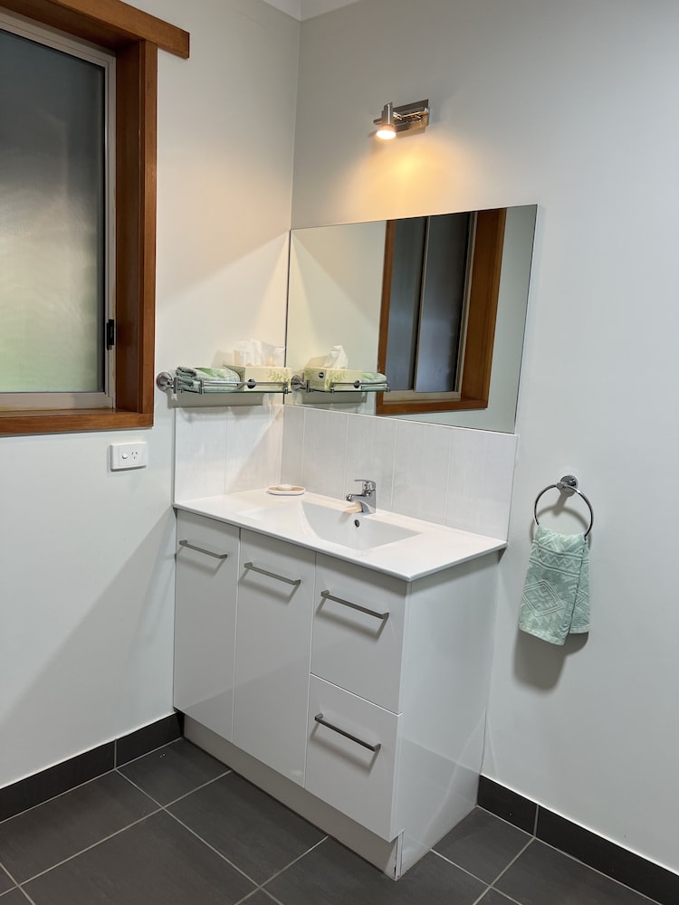 Greenways Holiday Units 20/22