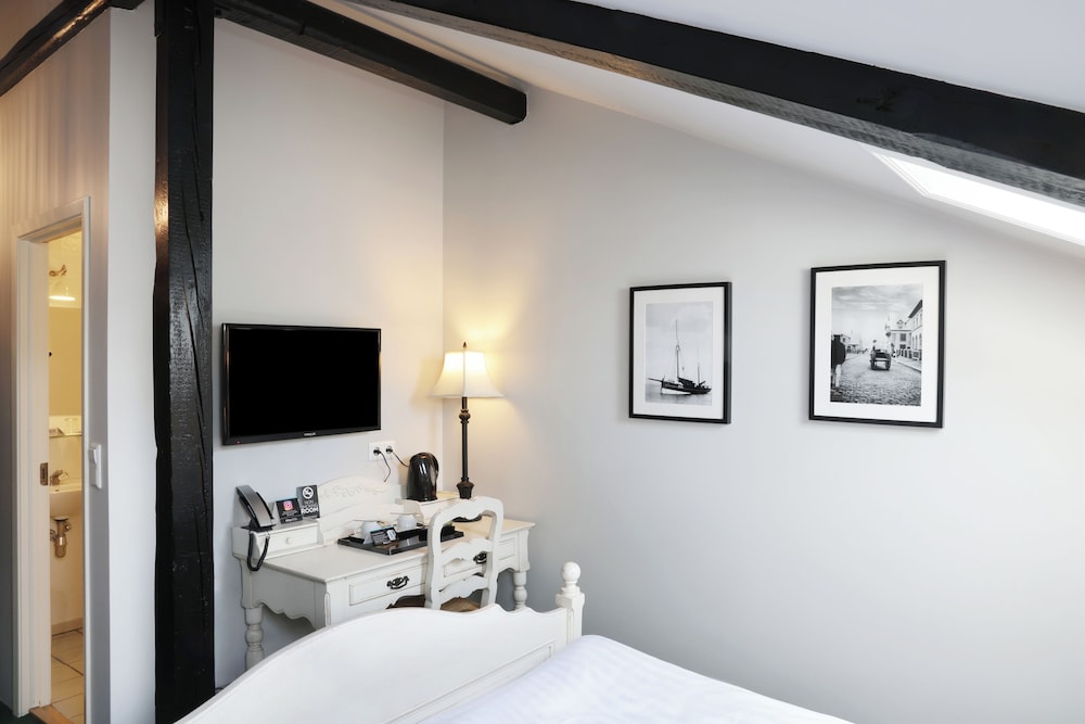 Fosshotel Baron 17/50