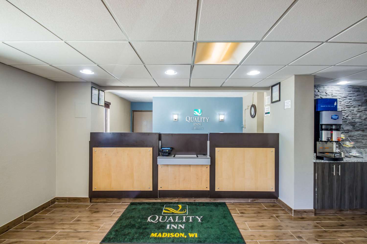 AmericInn by Wyndham Madison WI 1/14
