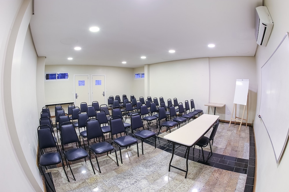 Hotel Express Rodoviaria 21/26