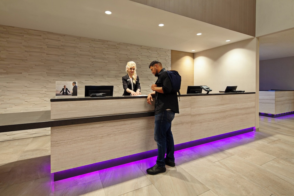 Crowne Plaza Silicon Valley N - Union City 5/57