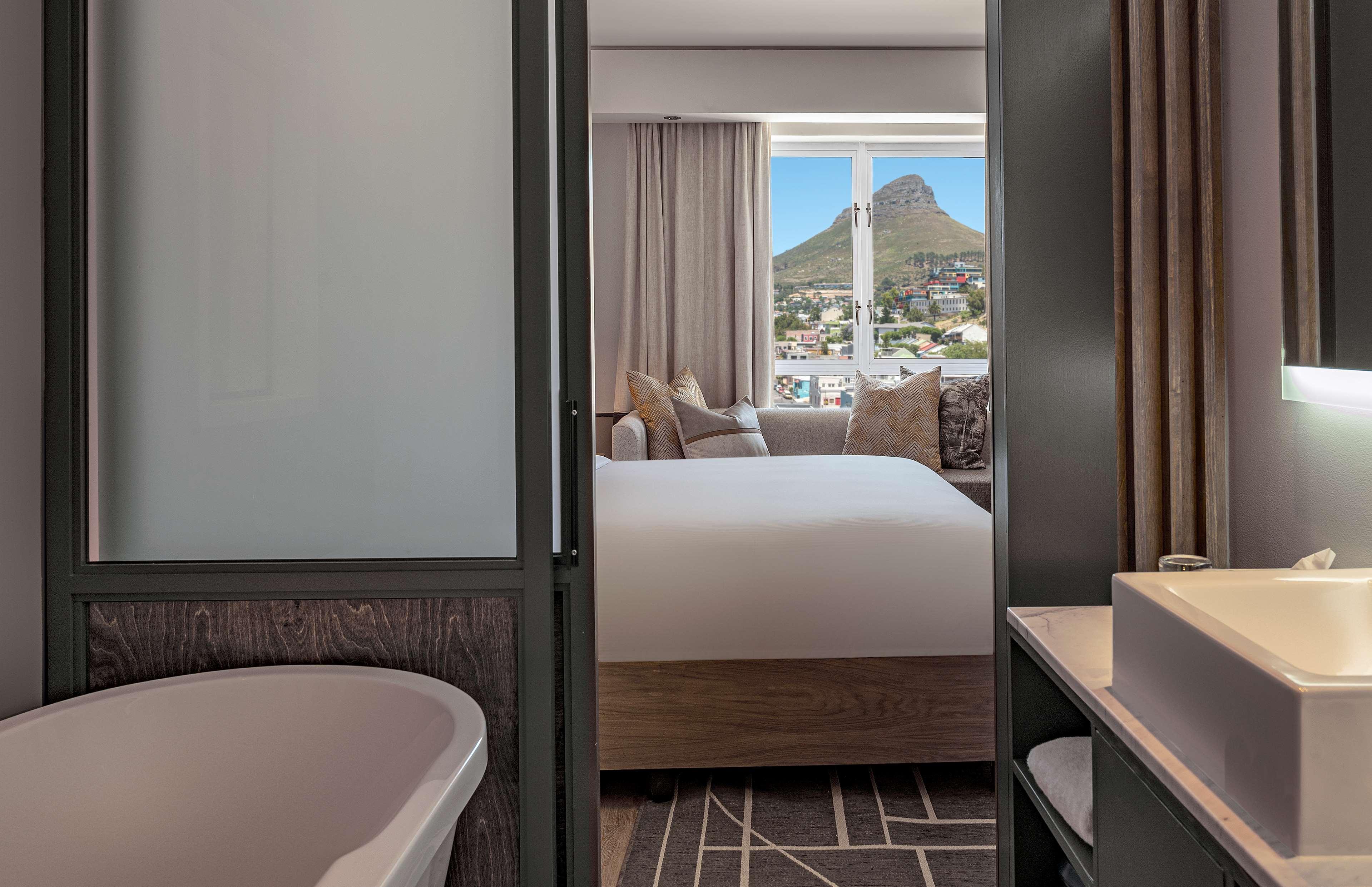 غرفة بسرير مزدوج لذوي الإعاقة، Hyatt Regency Cape Town 2/2