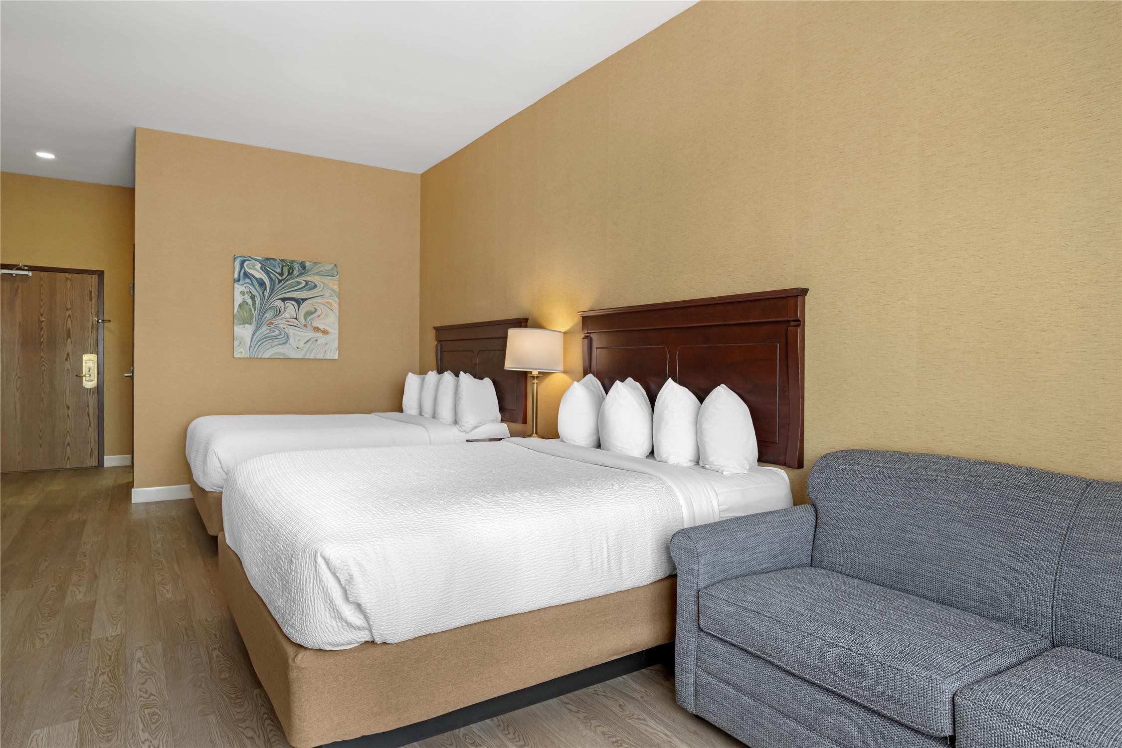 Best Western Plus Fredericton Hotel & Suites 5/29