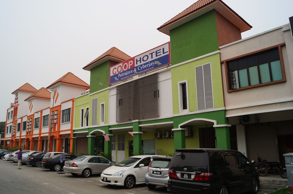 Coop Hotel Putrajaya Cyberjaya 57/63