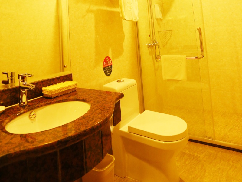 GREENTREE INN ANQING GUANGCAI MARKET PASSENGER TRASPORTATION CENTRE HOTEL 17/17
