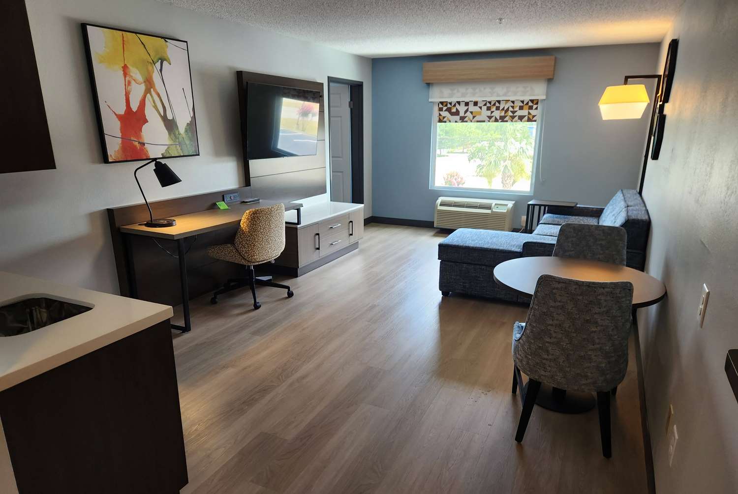 La Quinta Inn Suites Warner Robins 41/62