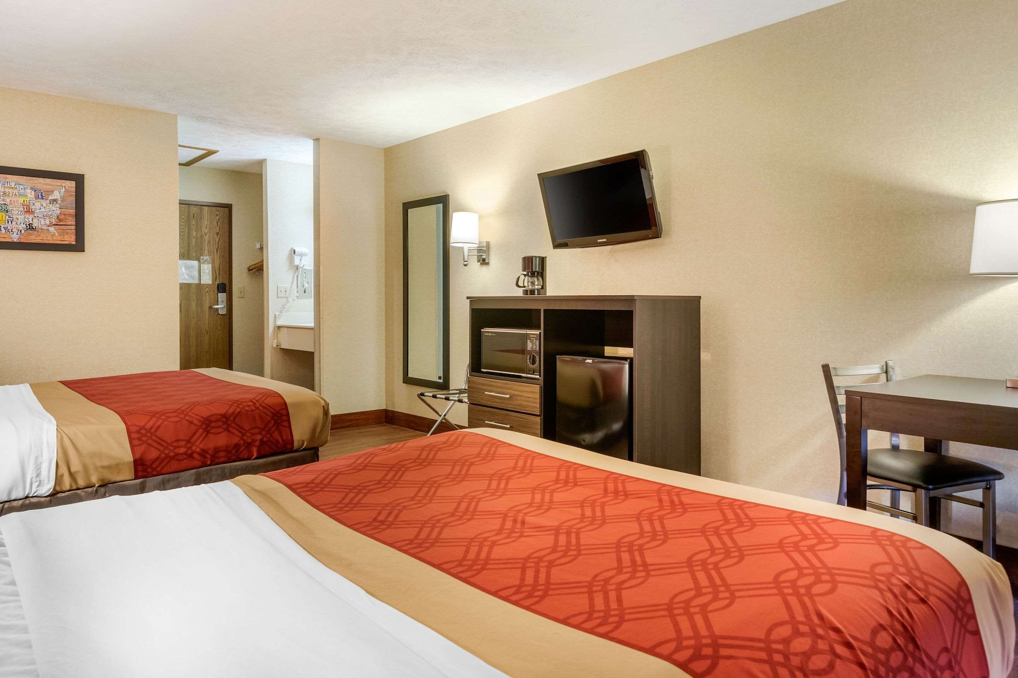 STANDARD, 2 QUEEN BEDS