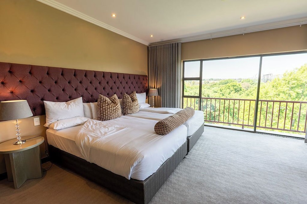 غرفة ديلوكس بسريرين كينج بإطلالة على البحيرة، St Andrews Signature Hotel Spa 4/10
