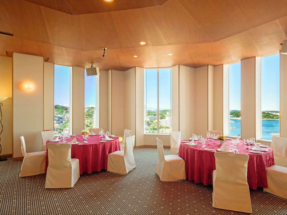 MERCURE YOKOSUKA 39/70