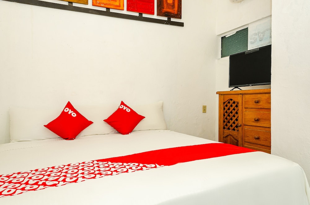 OYO Hotel Cabo Del Sur, Cabo San Lucas 19/34