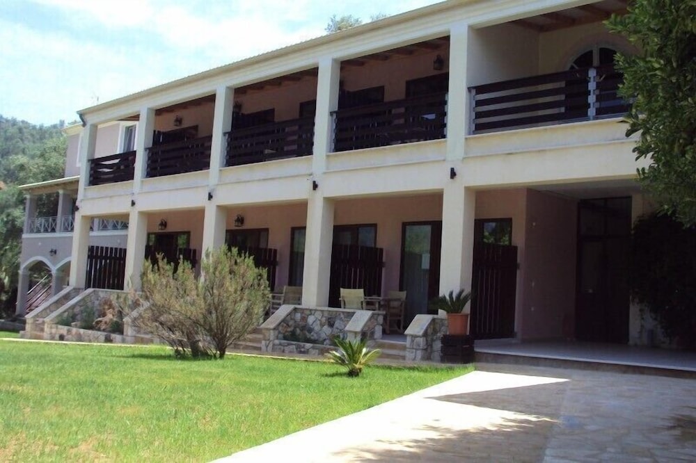 Medusa Luxury Apartments 4/30