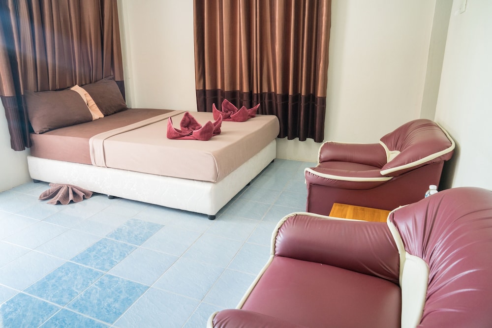 Phangan Lodge 14/50