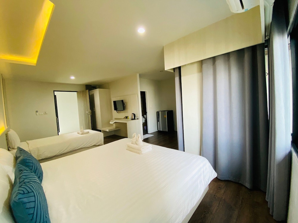 Luxsna Residence 24/63