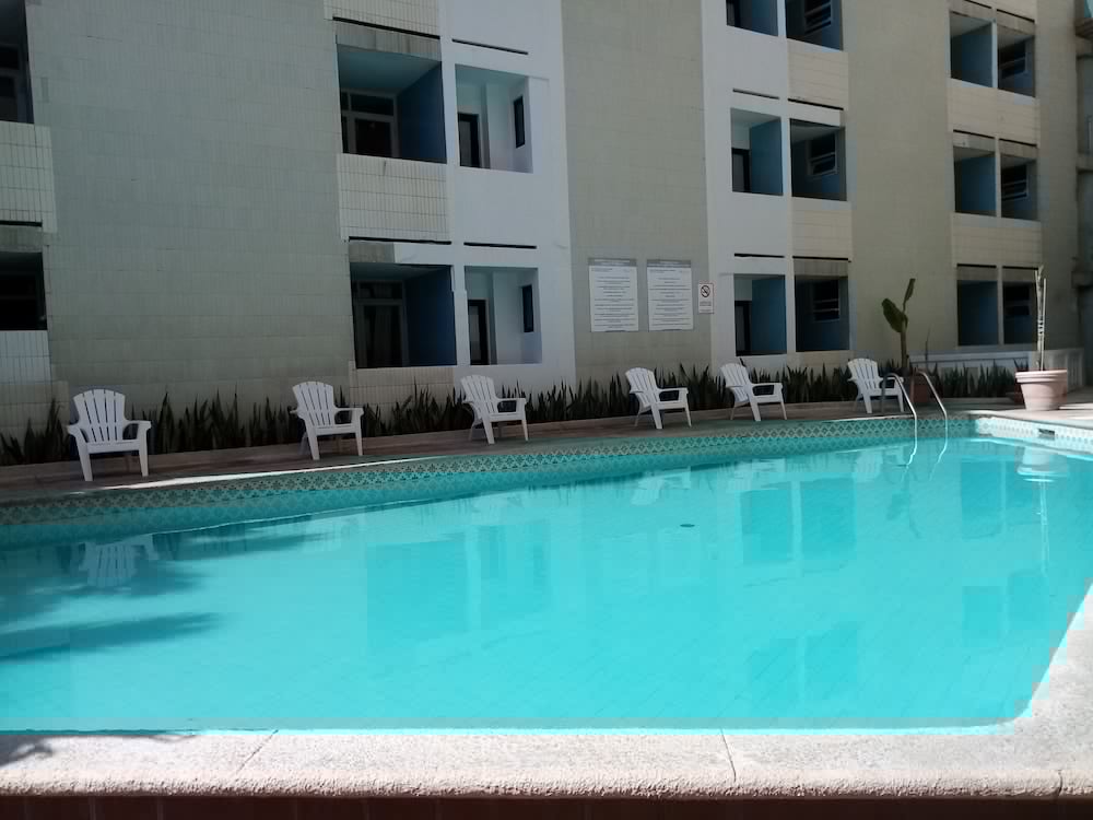 Hotel Royalty 3/64