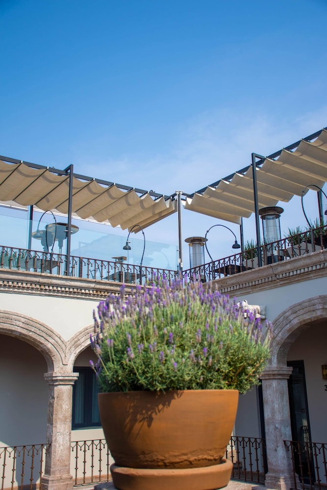 Casa 1810 Hotel Boutique 47/50