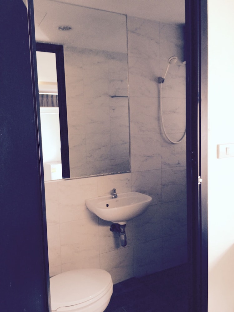 Nine Place Sukhumvit 40 37/38