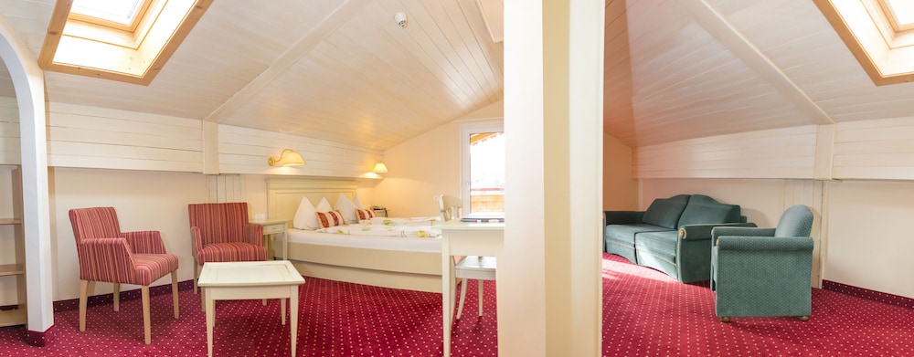 Hotel Schneeberger 34/75