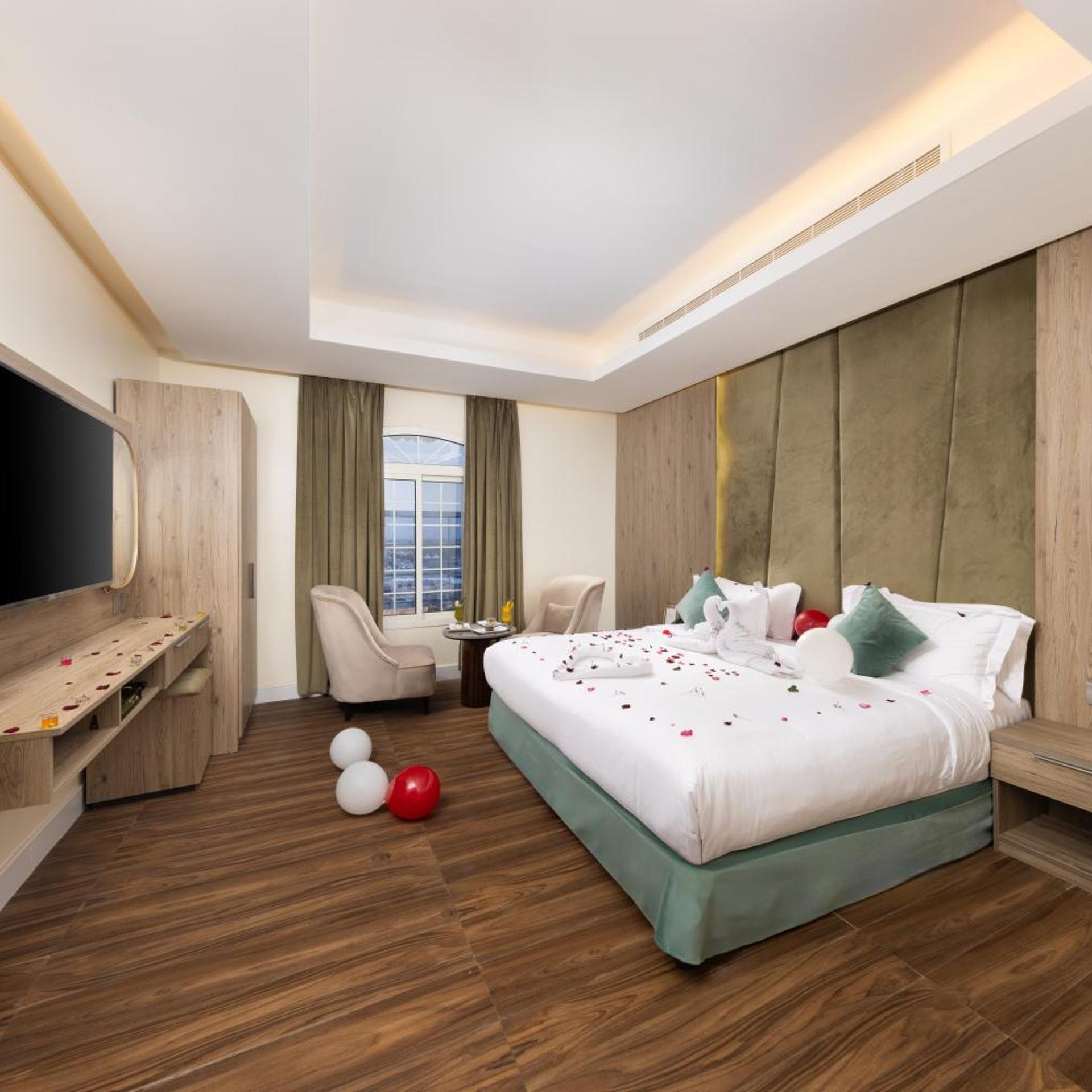 Suite, Hot Tub