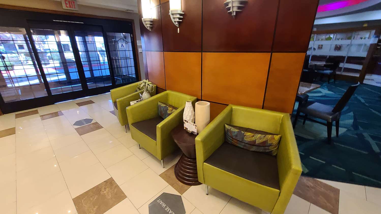 Best Western Hesperia Victorville Suites 16/22