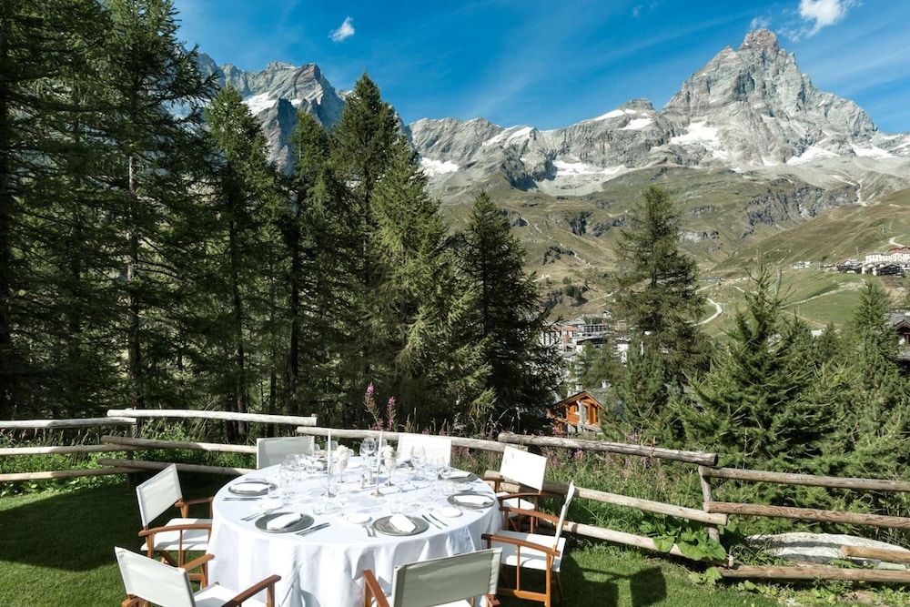 Saint Hubertus Resort 34/50