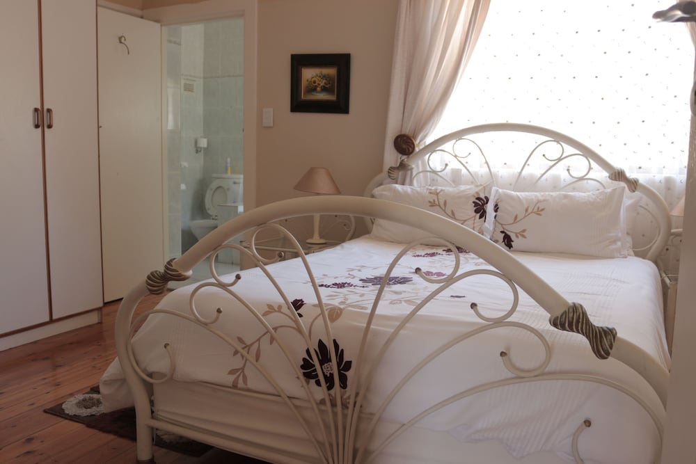 Rose Petals Guest House 12/21