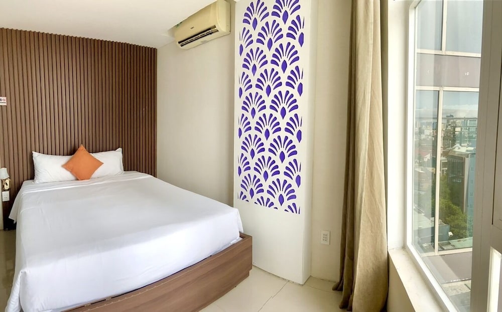 Pariat River Front Hotel 26/62