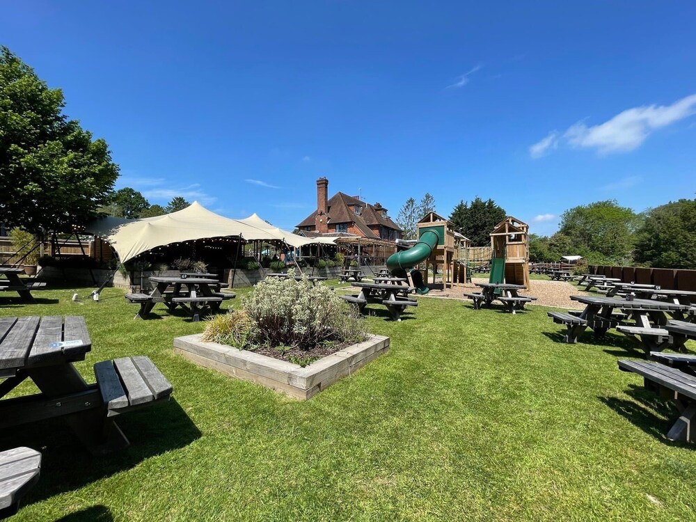 The Star Inn 26/28