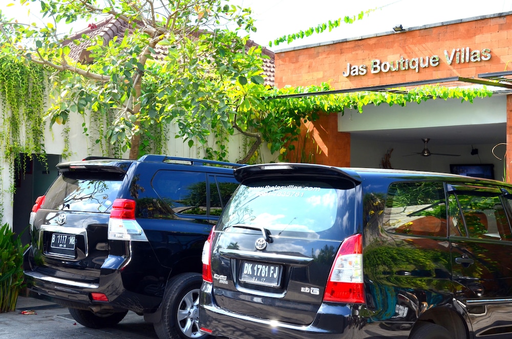 JAS BOUTIQUE VILLAS 30/37