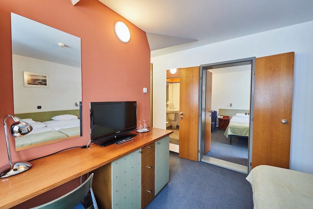 Hotel Horizont 38/50