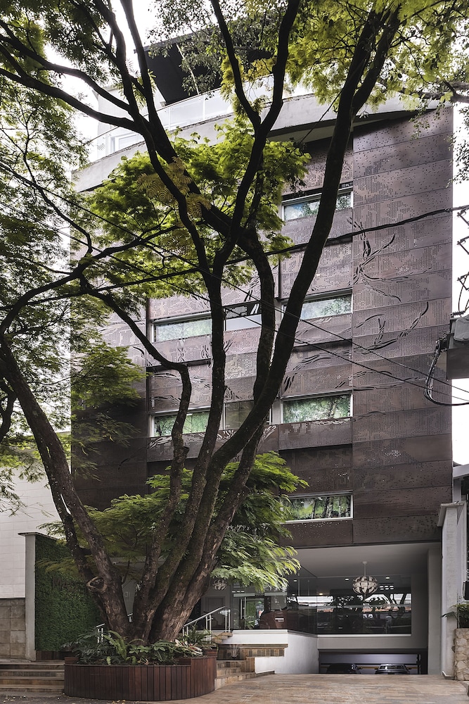 Hotel Madeiro 58/64