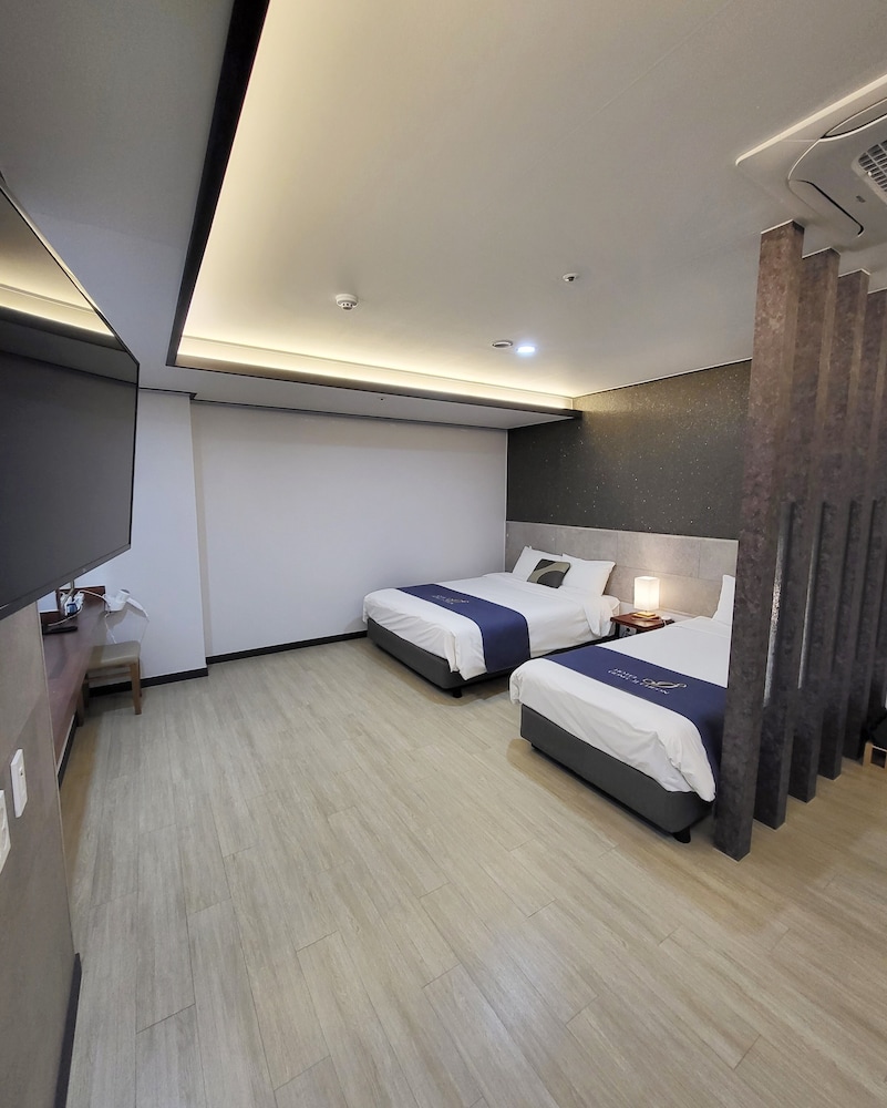 Hotel Gongjicheon 24/50