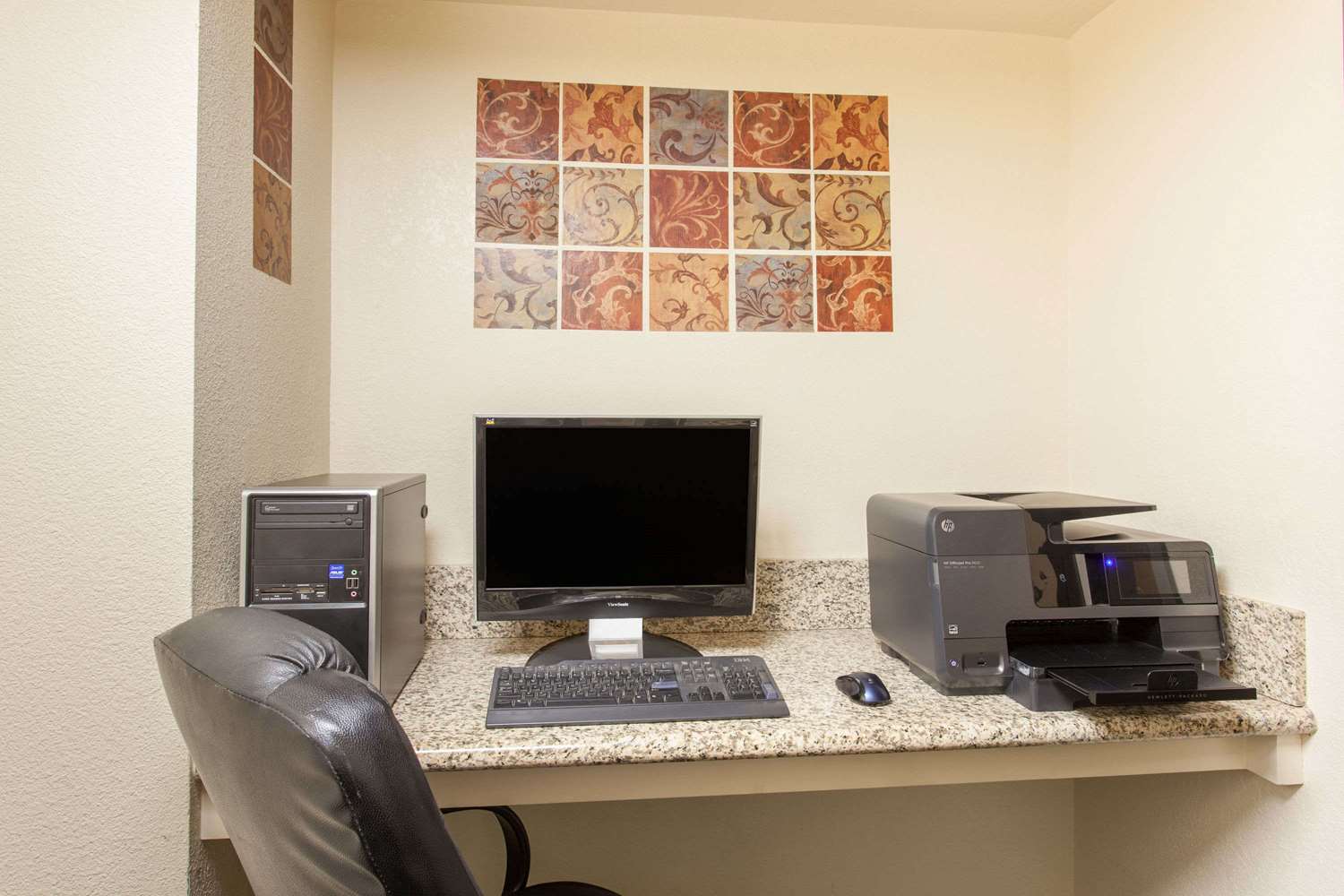 Ramada By Wyndham Fresno Northwest 25/28