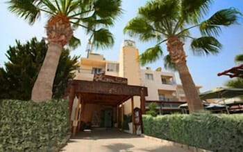 Petsas Apartments 32/38