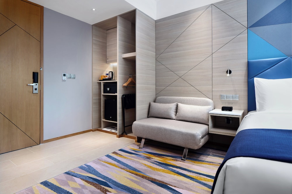 Holiday Inn Express Singapore Serangoon 27/49