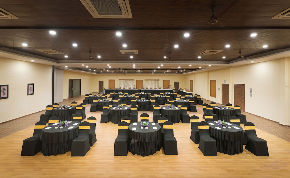Manas Lifestyle Resort 31/50